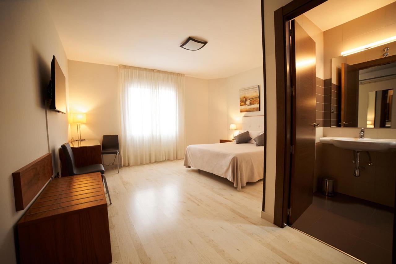 El Hostal De Violeta Томельосо Экстерьер фото