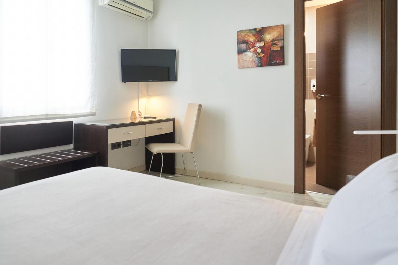 El Hostal De Violeta Томельосо Экстерьер фото